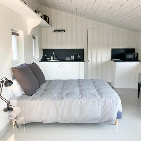 Bed and Breakfast L'Annexe 55 Ла-Куард-сюр-Мер Экстерьер фото
